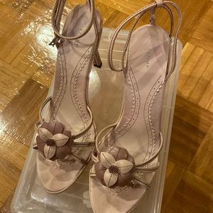 Soft pink leather heels